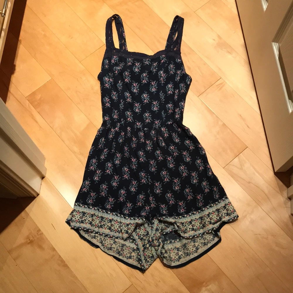 Abercrombie & Fitch Navy Floral & Lace Romper
